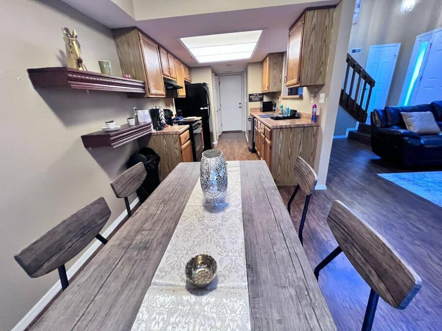 The Cozy Townhouse Wpafb & Wsu Daire Fairborn Dış mekan fotoğraf